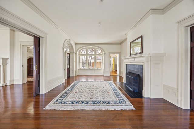 160 Elm Street, Versailles, KY 40383