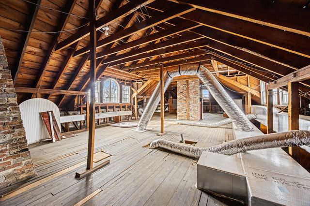 160 Elm Street, Versailles, KY 40383