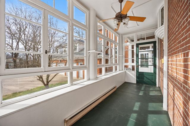 160 Elm Street, Versailles, KY 40383