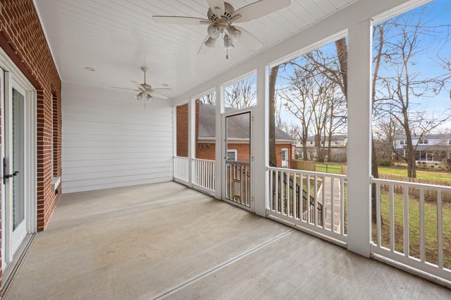 160 Elm Street, Versailles, KY 40383