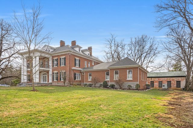160 Elm Street, Versailles, KY 40383