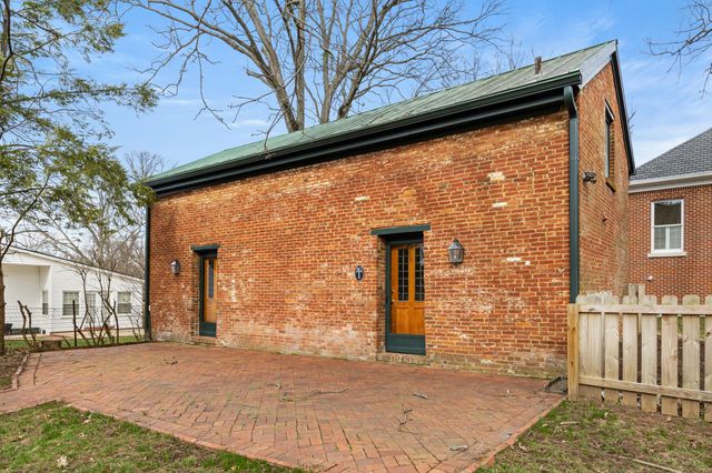 160 Elm Street, Versailles, KY 40383