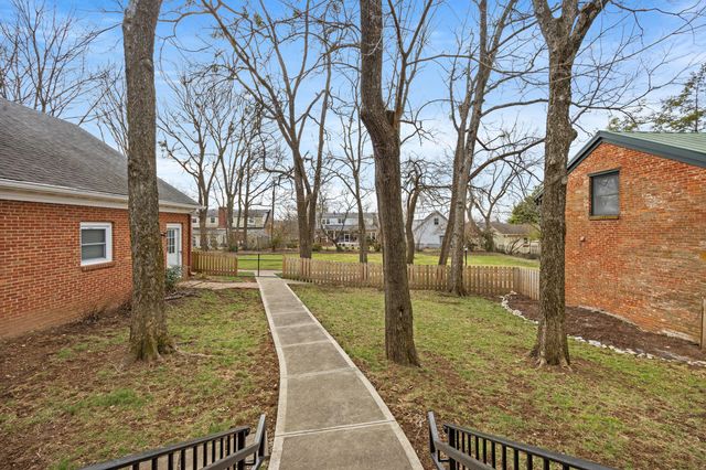 160 Elm Street, Versailles, KY 40383