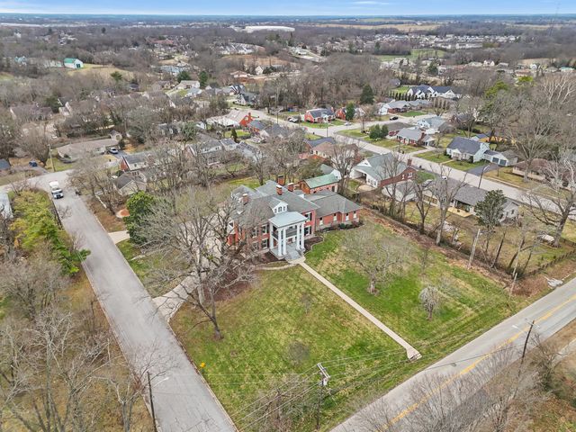 160 Elm Street, Versailles, KY 40383