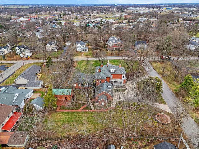 160 Elm Street, Versailles, KY 40383