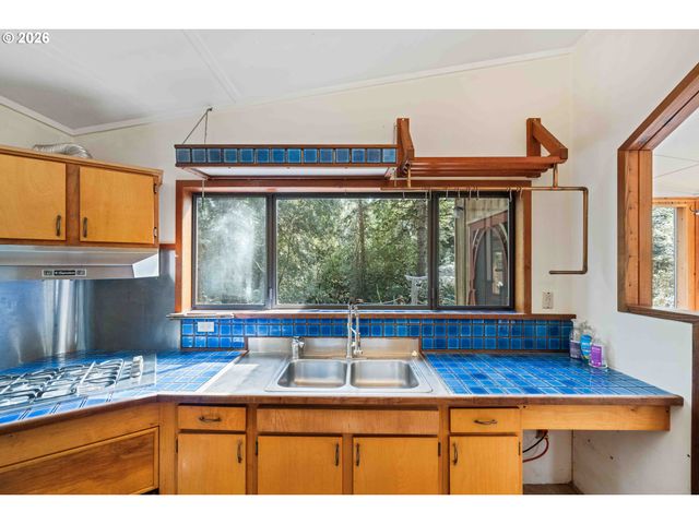 54378 ROSA Rd, Bandon, OR 97411