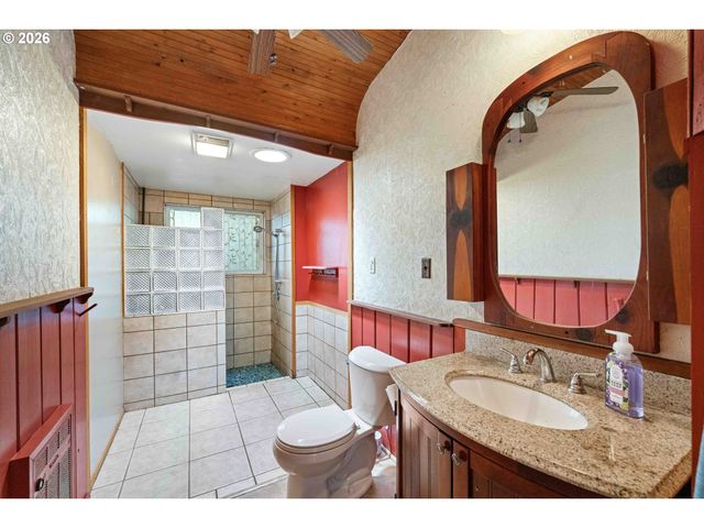 54378 ROSA Rd, Bandon, OR 97411