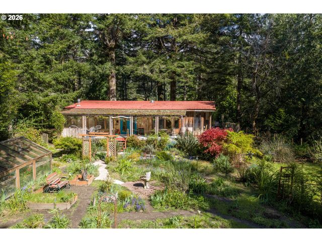 54378 ROSA Rd, Bandon, OR 97411