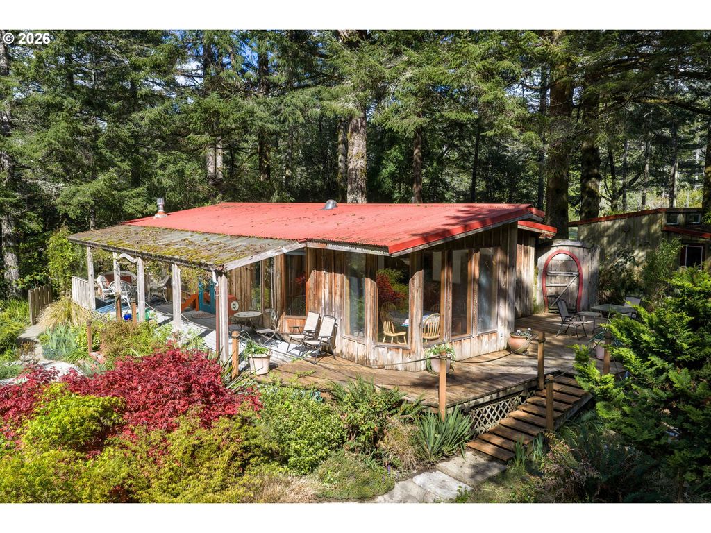 54378 ROSA Rd, Bandon, OR 97411
