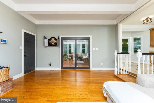 8464 TURKEY RUN DR, Warrenton, VA 20187