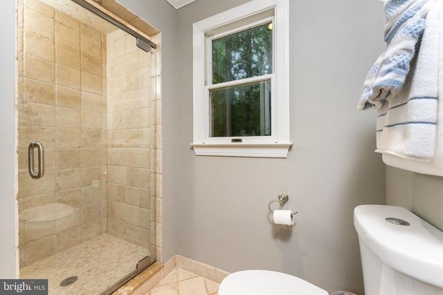 8464 TURKEY RUN DR, Warrenton, VA 20187