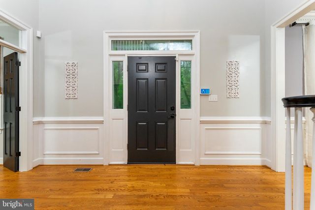 8464 TURKEY RUN DR, Warrenton, VA 20187
