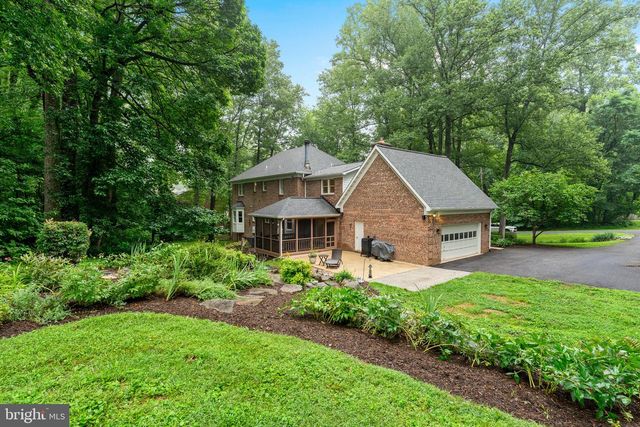 8464 TURKEY RUN DR, Warrenton, VA 20187