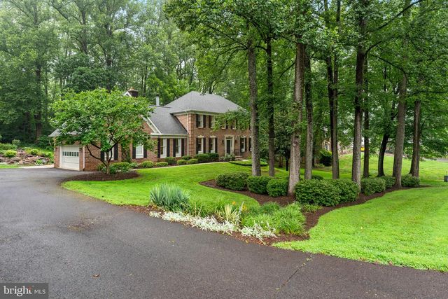 8464 TURKEY RUN DR, Warrenton, VA 20187