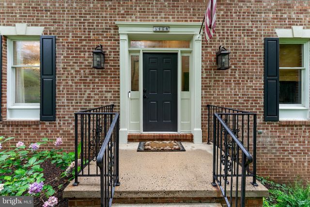 8464 TURKEY RUN DR, Warrenton, VA 20187
