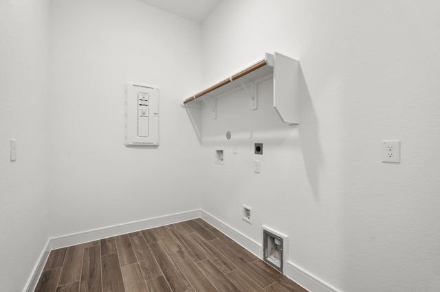 5037 Bluebell Way, Waller, TX 77484