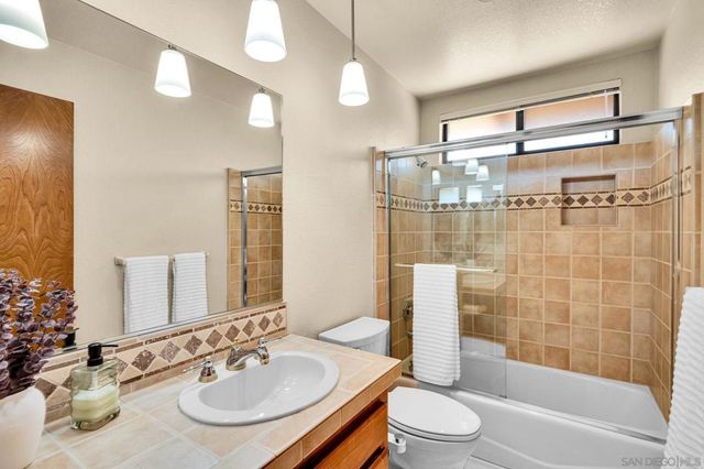 13970 Misty Oak Rd, Valley Center, CA 92082