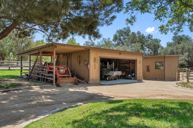 13970 Misty Oak Rd, Valley Center, CA 92082