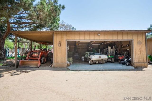 13970 Misty Oak Rd, Valley Center, CA 92082