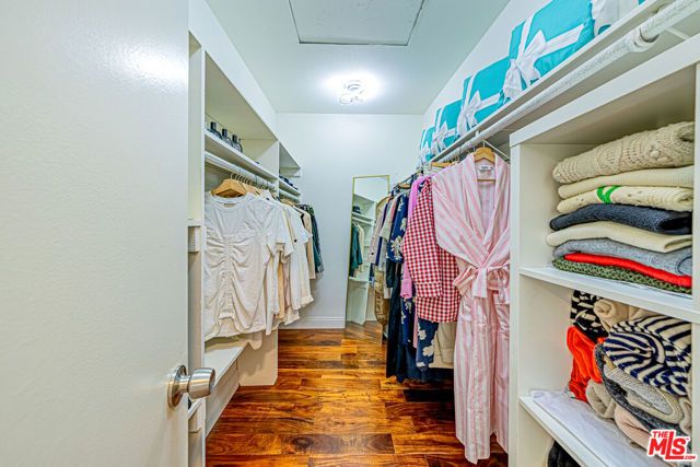 19133 Index Street 6, Porter Ranch (los Angeles), CA 91326