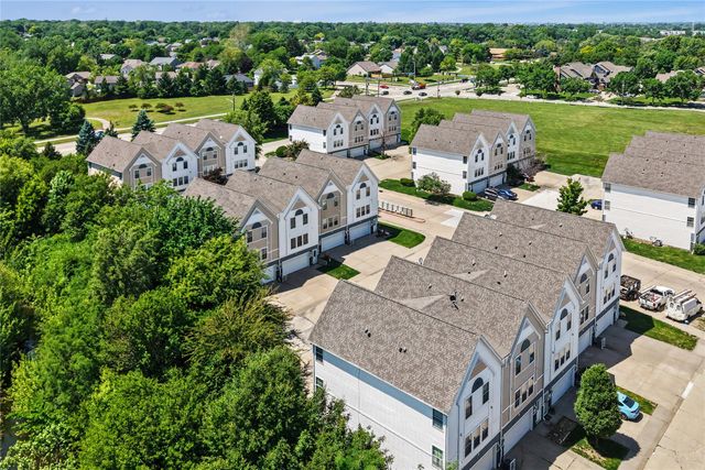 1139 SE Village View Lane, Ankeny, IA 50021