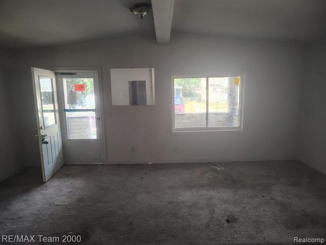 20890 Ridgemont Road, Harper Woods, MI 48225