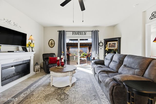 35251 W SAN ILDEFANSO Avenue, Maricopa, AZ 85138