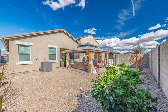 35251 W SAN ILDEFANSO Avenue, Maricopa, AZ 85138