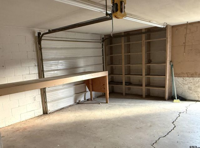 12989 W Hwy 64, Tyler, TX 75704