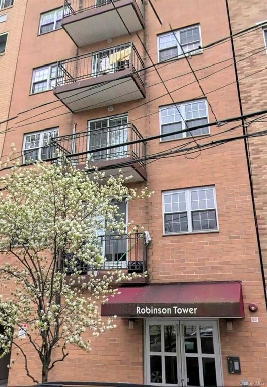 43-22 Robinson Street 2C, Flushing, NY 11355