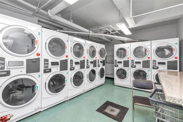 110-45 71St Road 3N, Forest Hills, NY 11375