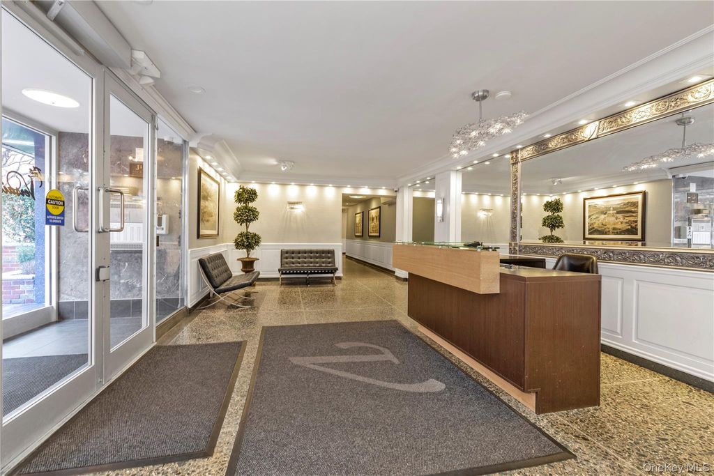 110-45 71St Road 3N, Forest Hills, NY 11375