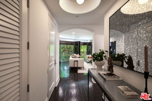 11715 Chenault Street 204, Los Angeles, CA 90049