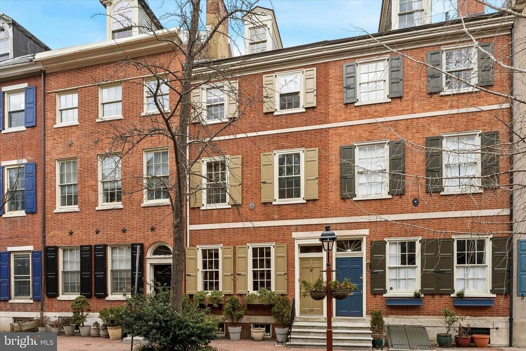 Image 1 of property listing at 519 PINE ST, Philadelphia, PA 19106