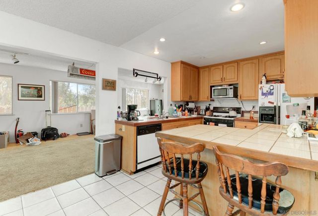 8113 Blythe Ct., San Diego, CA 92126