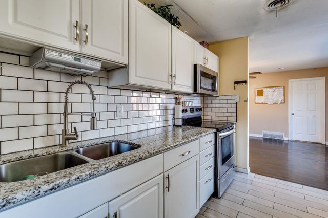 1821 W 21st St S, Wichita, KS 67217