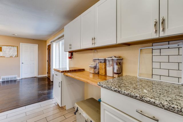 1821 W 21st St S, Wichita, KS 67217