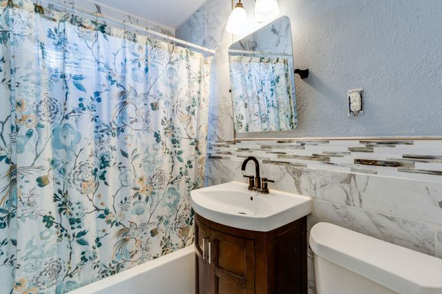 1821 W 21st St S, Wichita, KS 67217