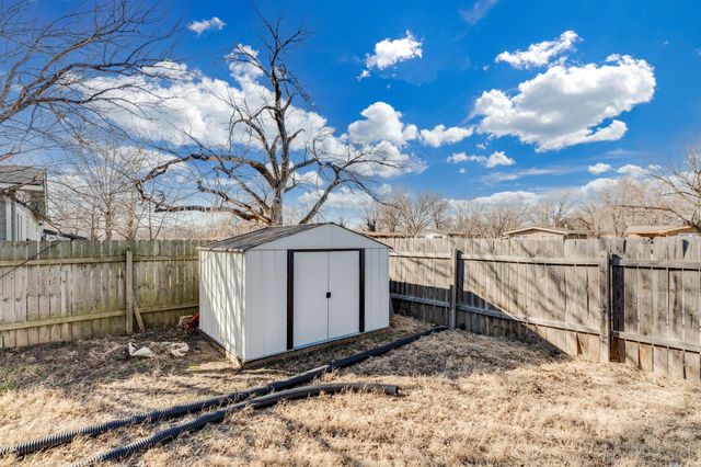 1821 W 21st St S, Wichita, KS 67217