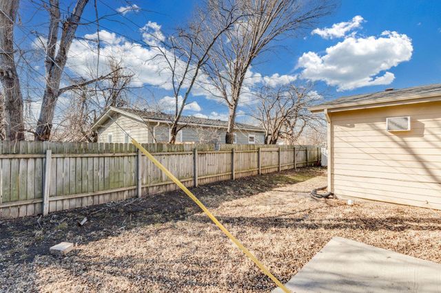 1821 W 21st St S, Wichita, KS 67217