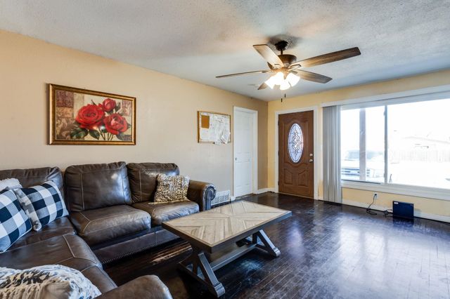 1821 W 21st St S, Wichita, KS 67217