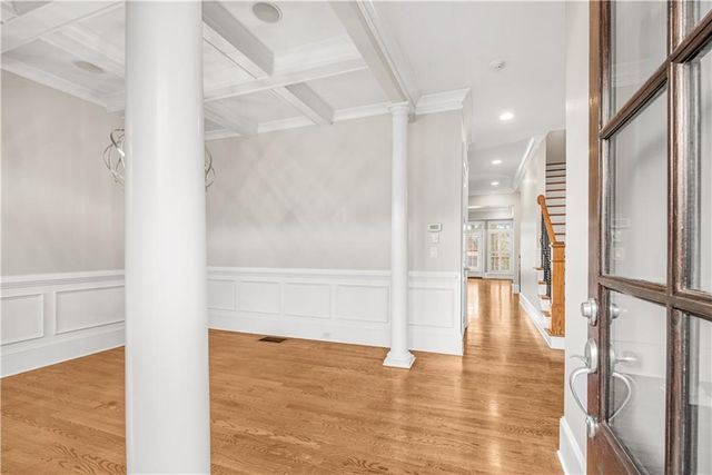 250 Mystic Ridge Hill, Sandy Springs, GA 30342