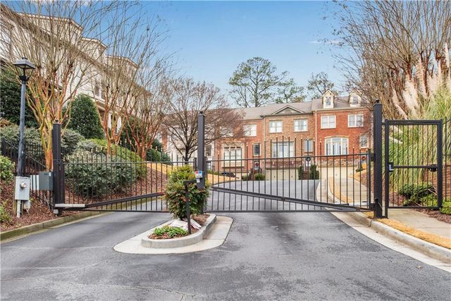 250 Mystic Ridge Hill, Sandy Springs, GA 30342