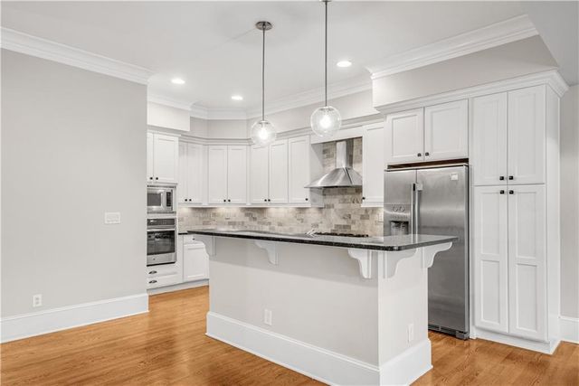 250 Mystic Ridge Hill, Sandy Springs, GA 30342