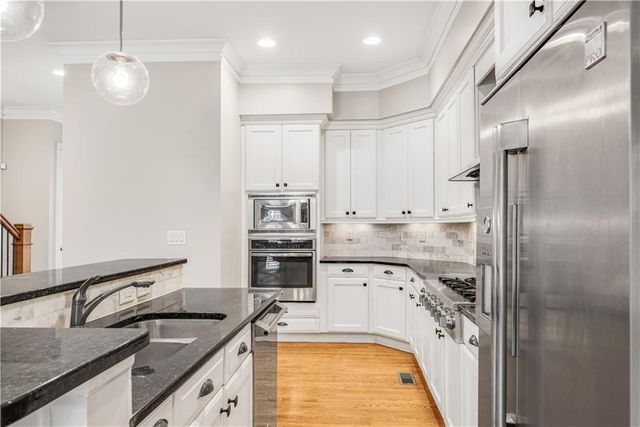 250 Mystic Ridge Hill, Sandy Springs, GA 30342