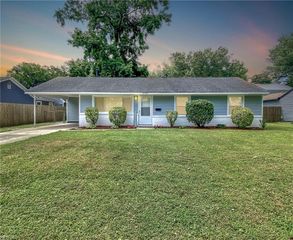 4905 Mandan RD, Virginia Beach, VA 23462