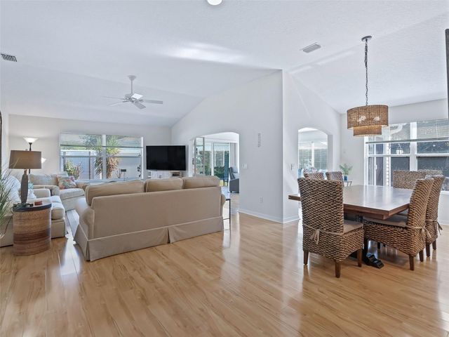 949 TANGLEWOOD PLACE, The Villages, FL 32162