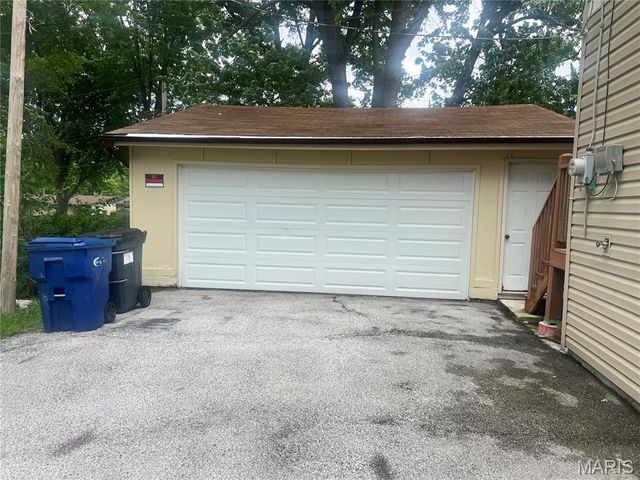 2580 Morningside Drive, Florissant, MO 63031