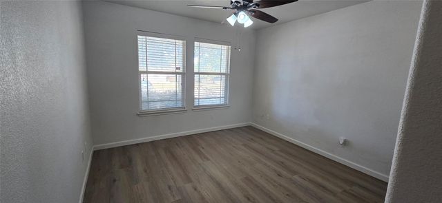 606 Lakemont DR, Hutto, TX 78634