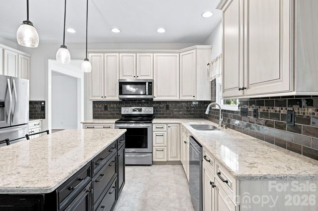10309 Elven Lane, Charlotte, NC 28269